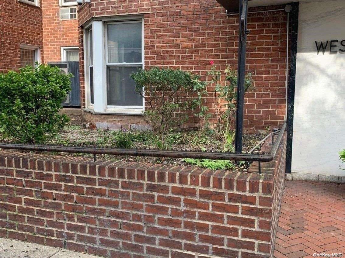 #2 photo, 89-15 Parsons Blvd, Jamaica , NY 11432