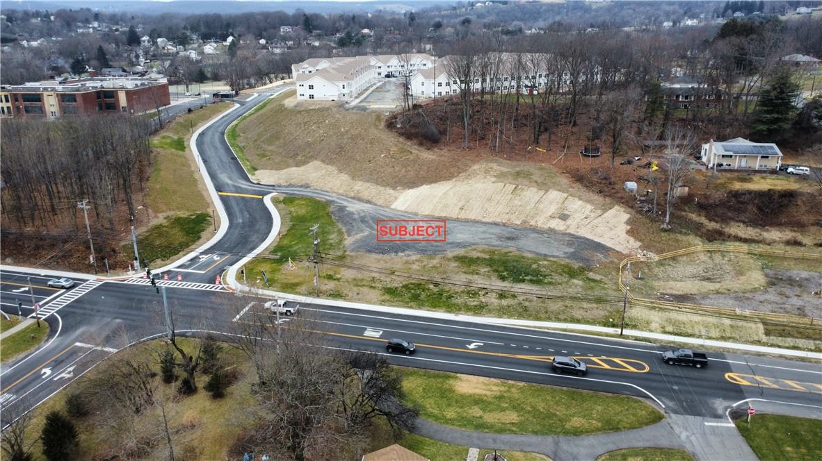 #2 photo, Us-9w, Marlboro , NY 12542