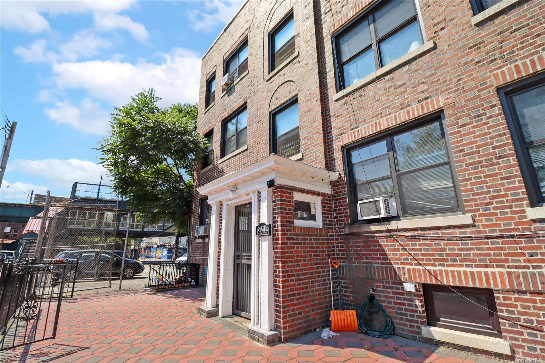 #2 photo, 86-44 123rd Street, クイーンズ区 Richmond Hill , NY 11418