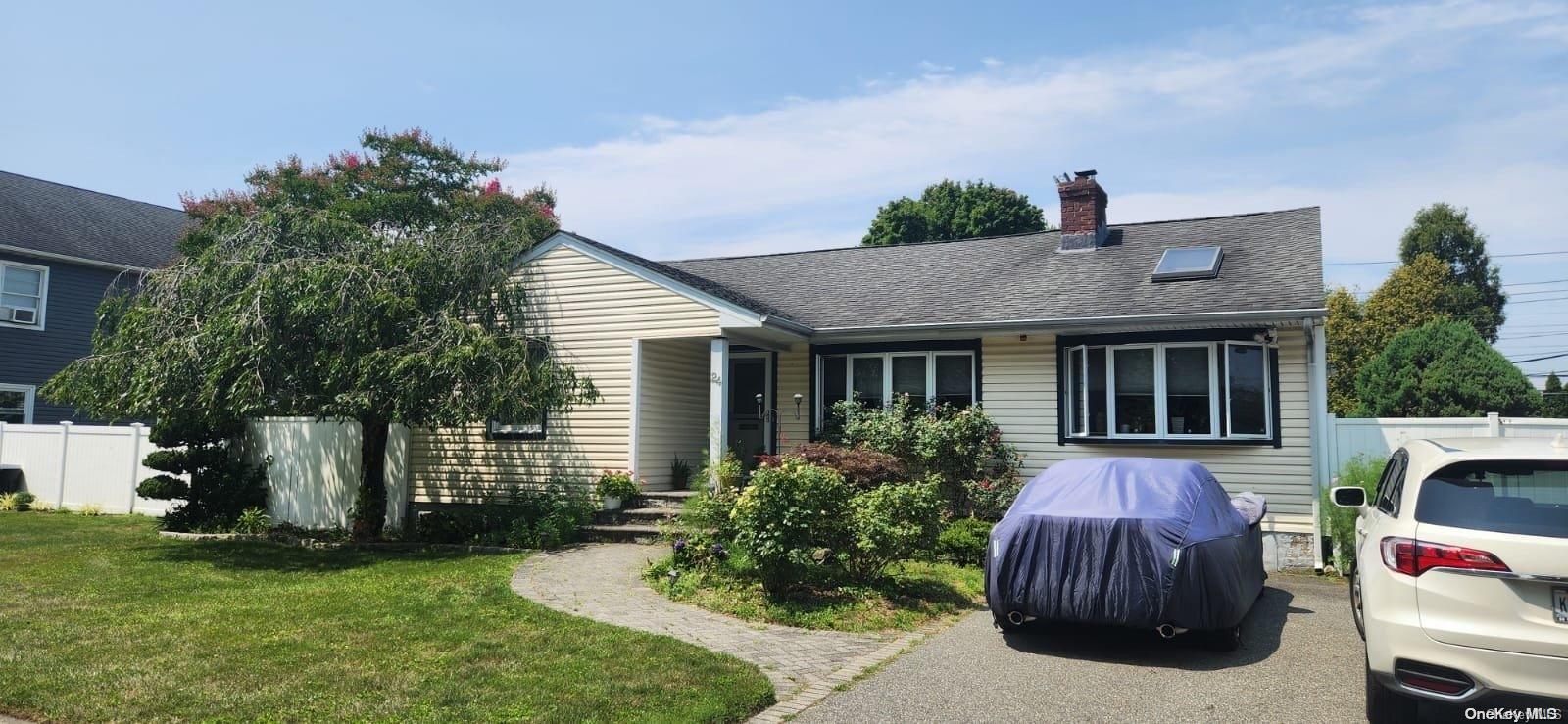 #1 photo, 24 Elderberry Road, ناسو Syosset , NY 11791