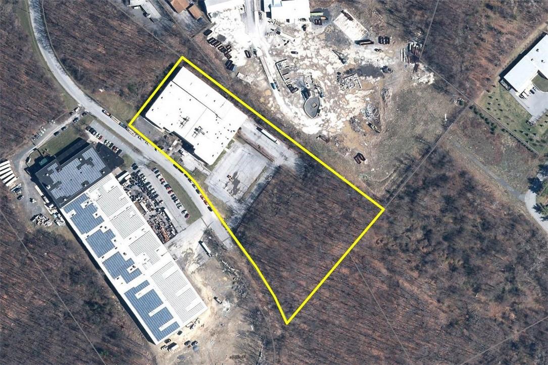 #12 photo, 40 Commercial Avenue, Middletown , NY 10941