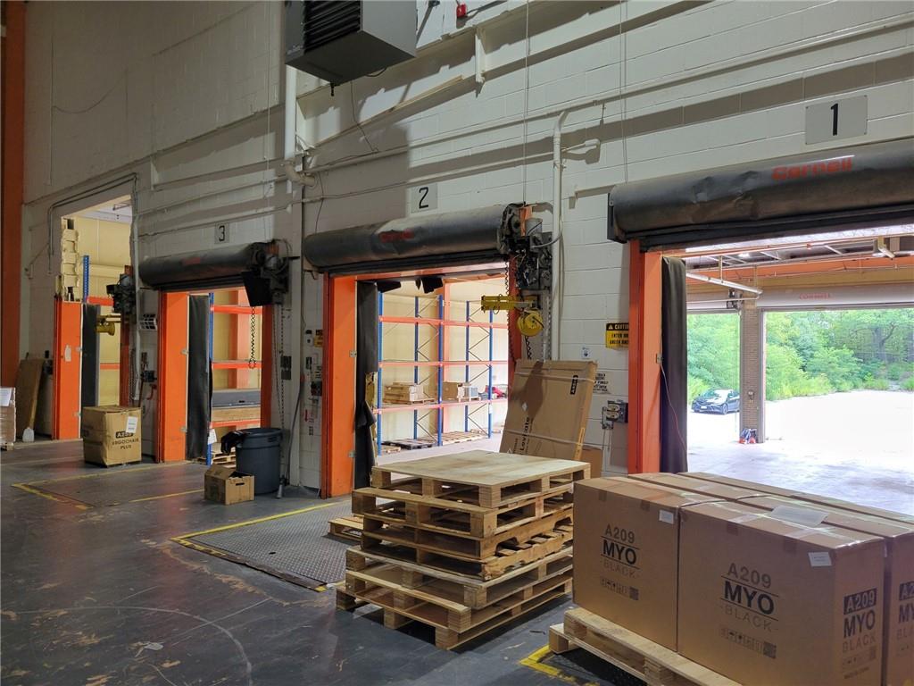 #9 photo, 40 Commercial Avenue, Middletown , NY 10941