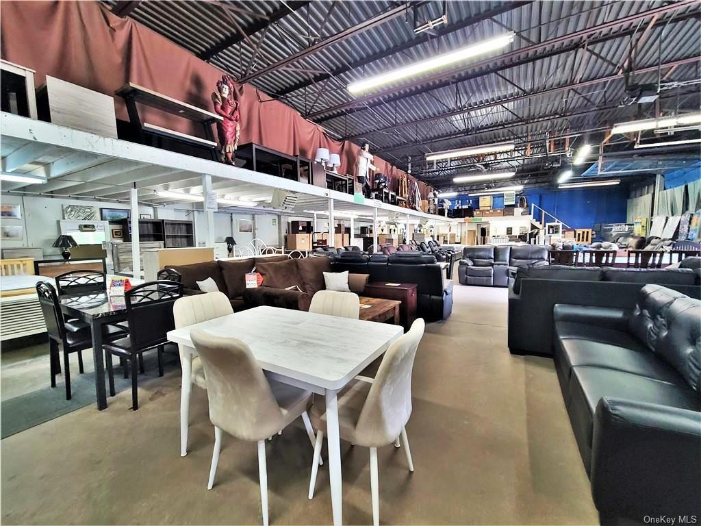 #7 photo, 184-186 E Broadway, Monticello , NY 12701