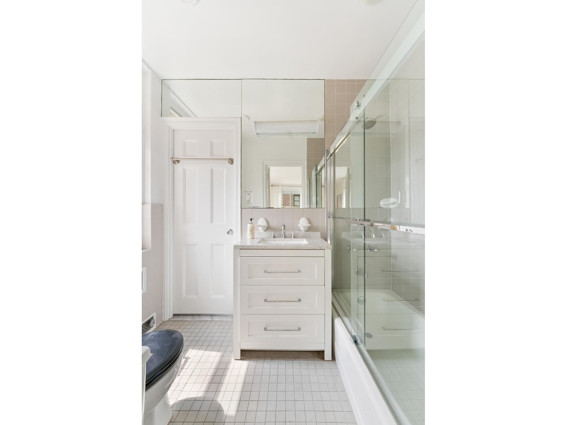 #15 photo, 1 E END Avenue, マンハッタン Yorkville , NY 10075