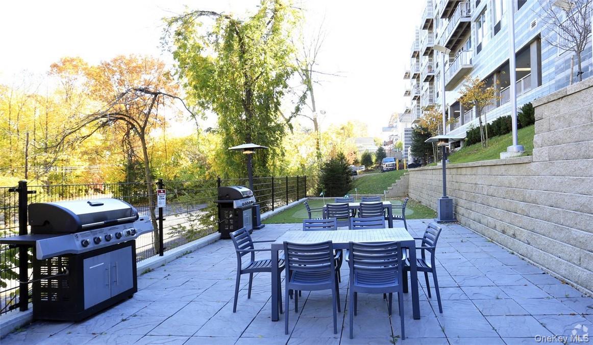 #11 photo, 10 Dekalb Avenue, White Plains , NY 10605