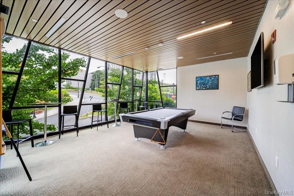 #19 photo, 10 Dekalb Avenue, White Plains , NY 10605