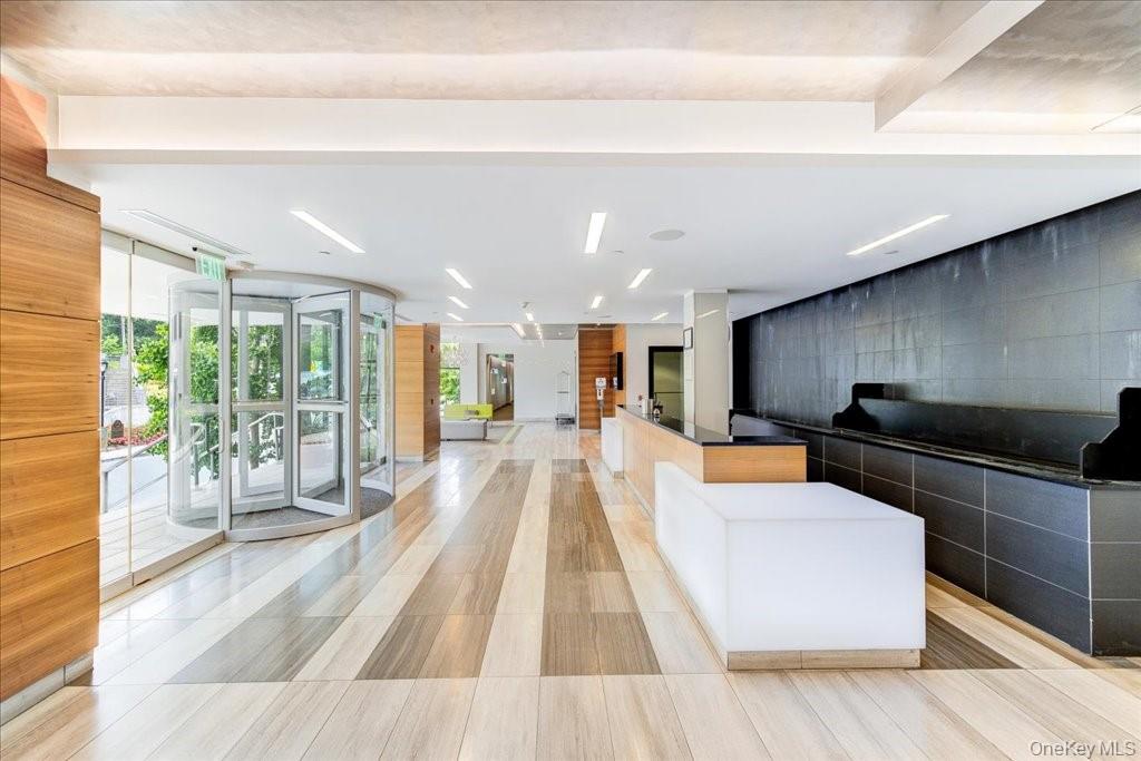 #3 photo, 10 Dekalb Avenue, White Plains , NY 10605