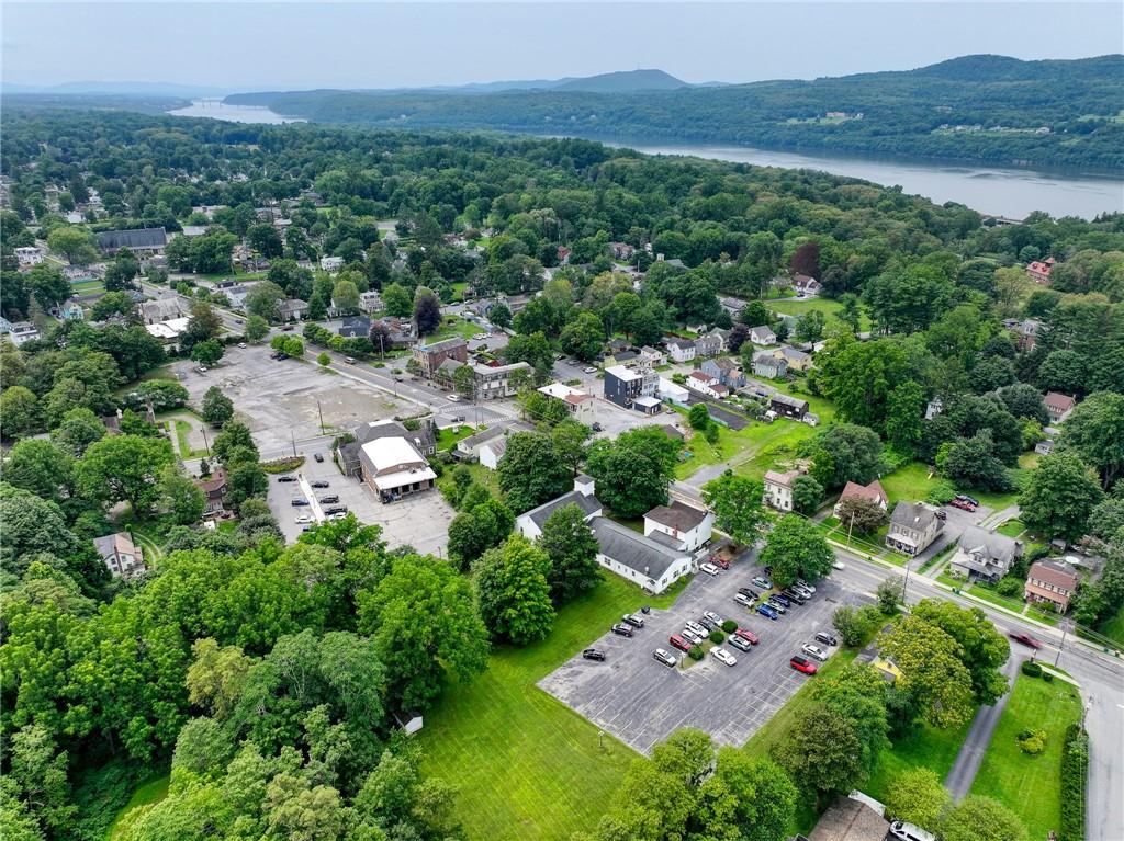 #4 photo, 4408 Albany Post Road, Hyde Park , NY 12538