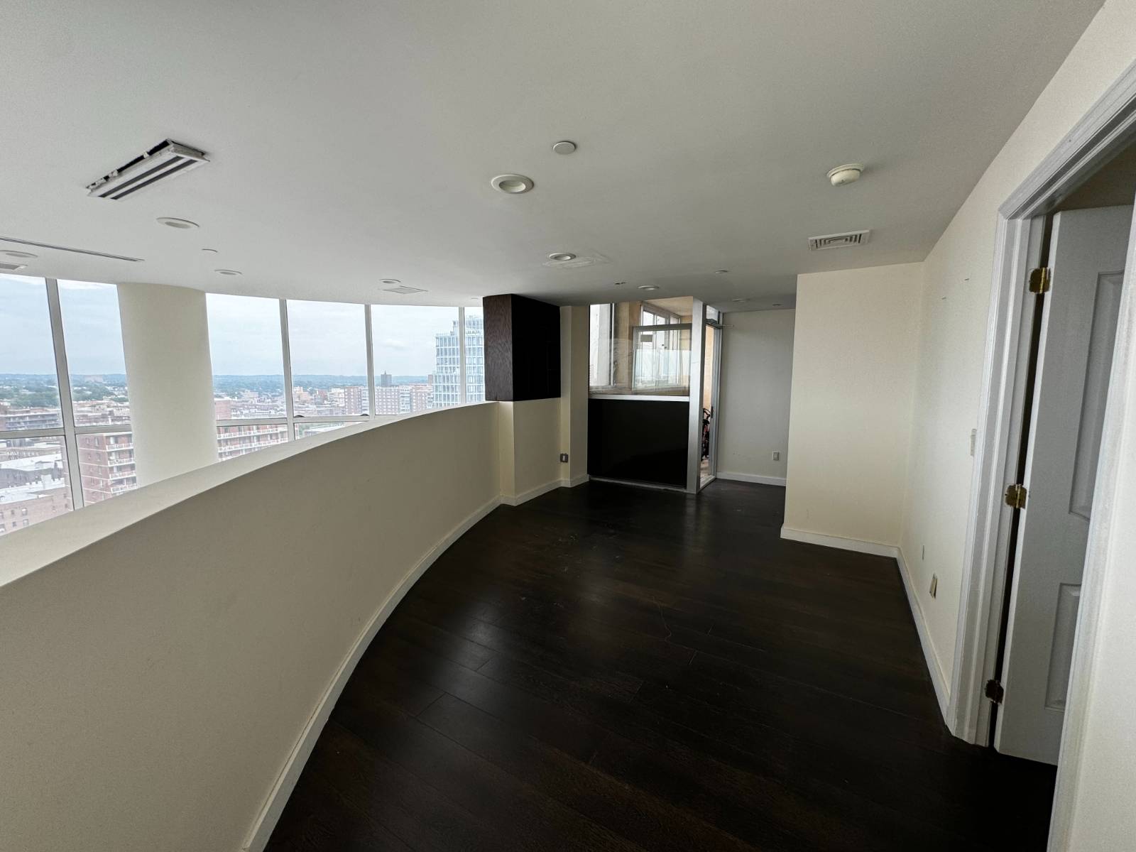 #2 photo, 133-38 Sanford Ave, #21J, クイーンズ区 Flushing , NY 11355