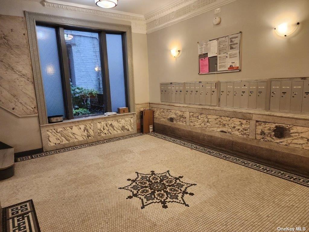 #18 photo, 33 Convent Avenue, New York (Manhattan) , NY 10027