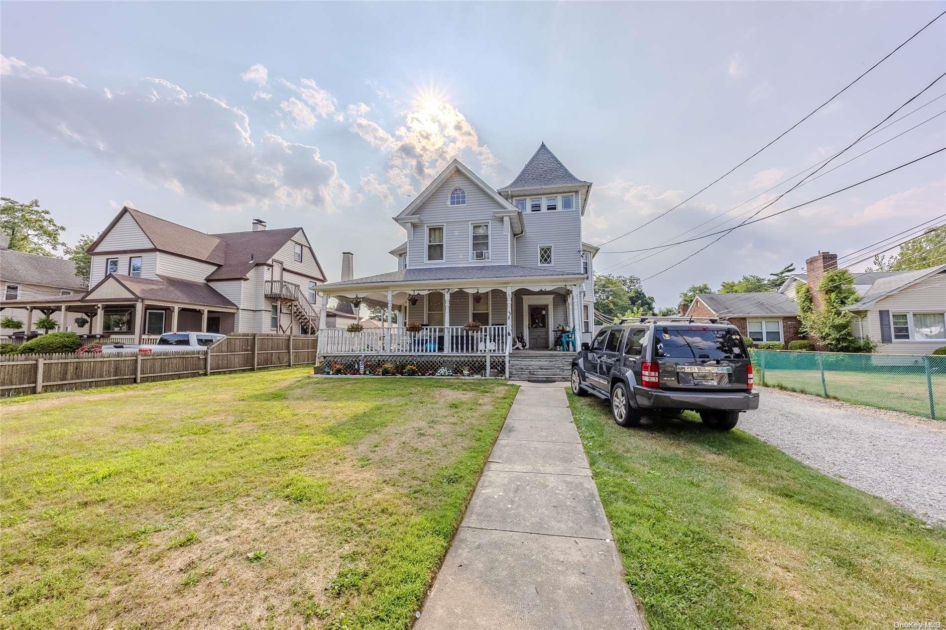 #1 photo, 38 Park Avenue, Amityville , NY 11701