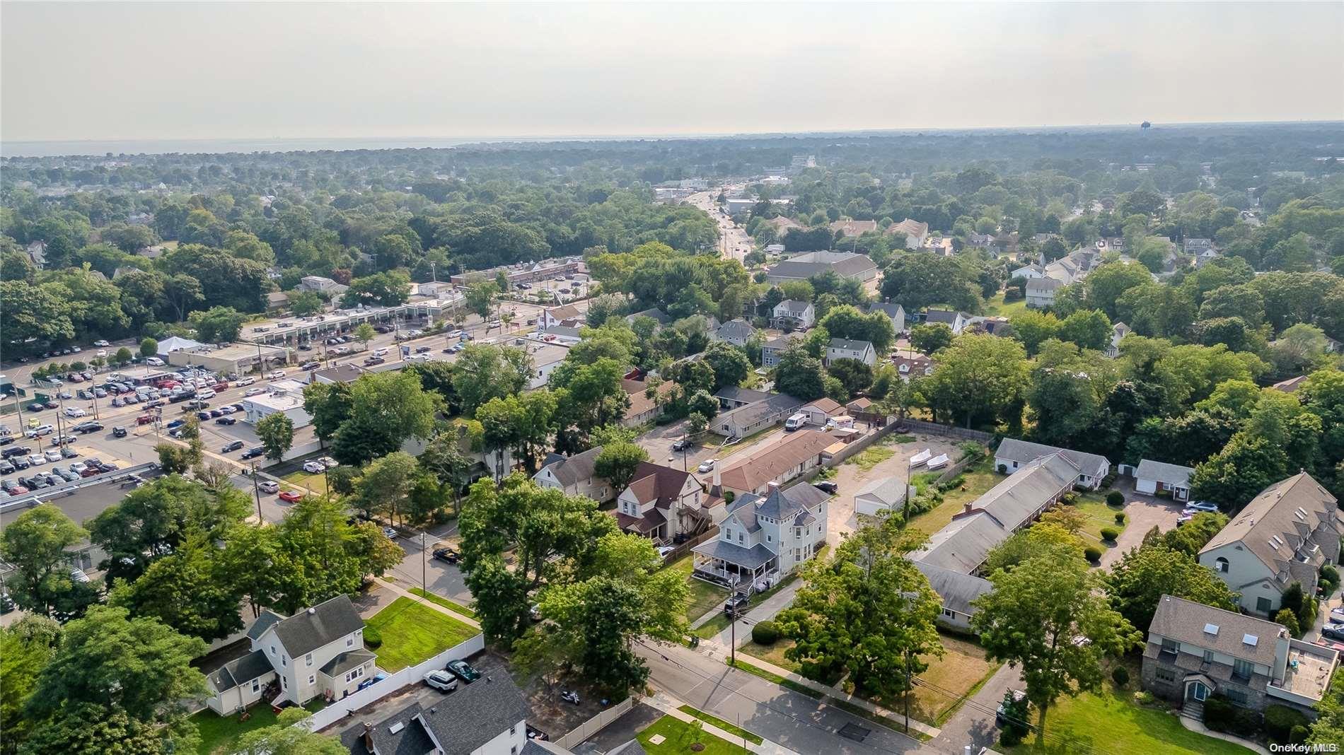 #9 photo, 38 Park Avenue, サフォーク郡 Amityville , NY 11701