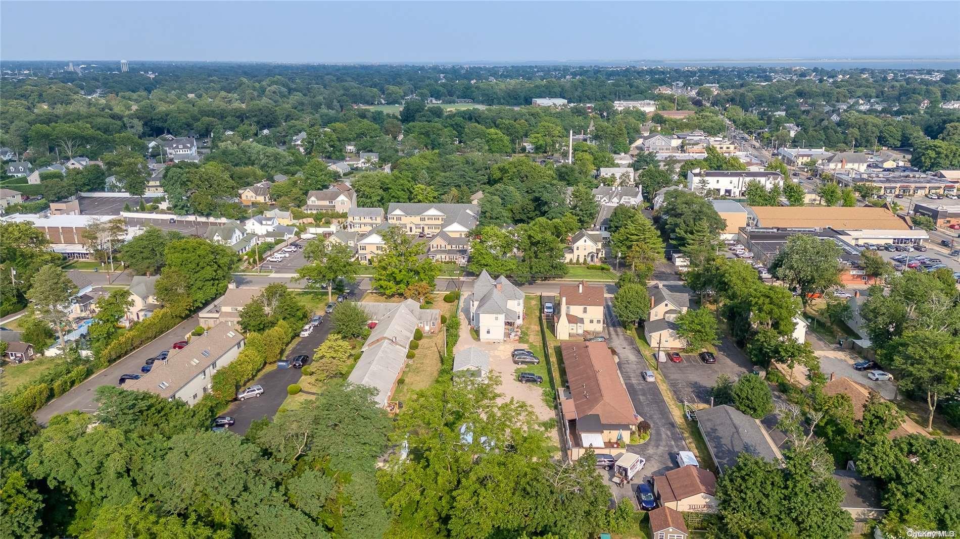 #6 photo, 38 Park Avenue, サフォーク郡 Amityville , NY 11701