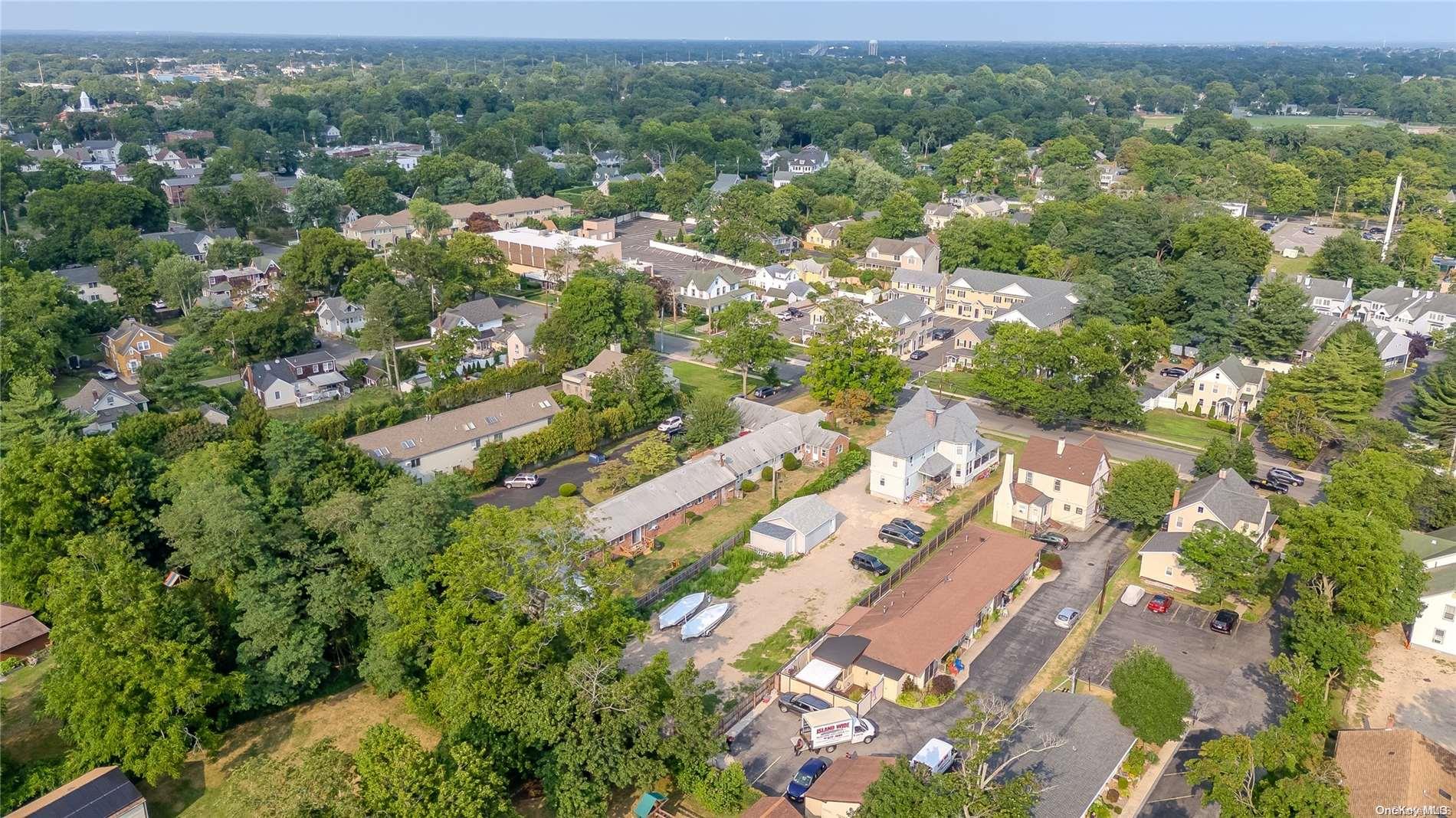 #7 photo, 38 Park Avenue, サフォーク郡 Amityville , NY 11701