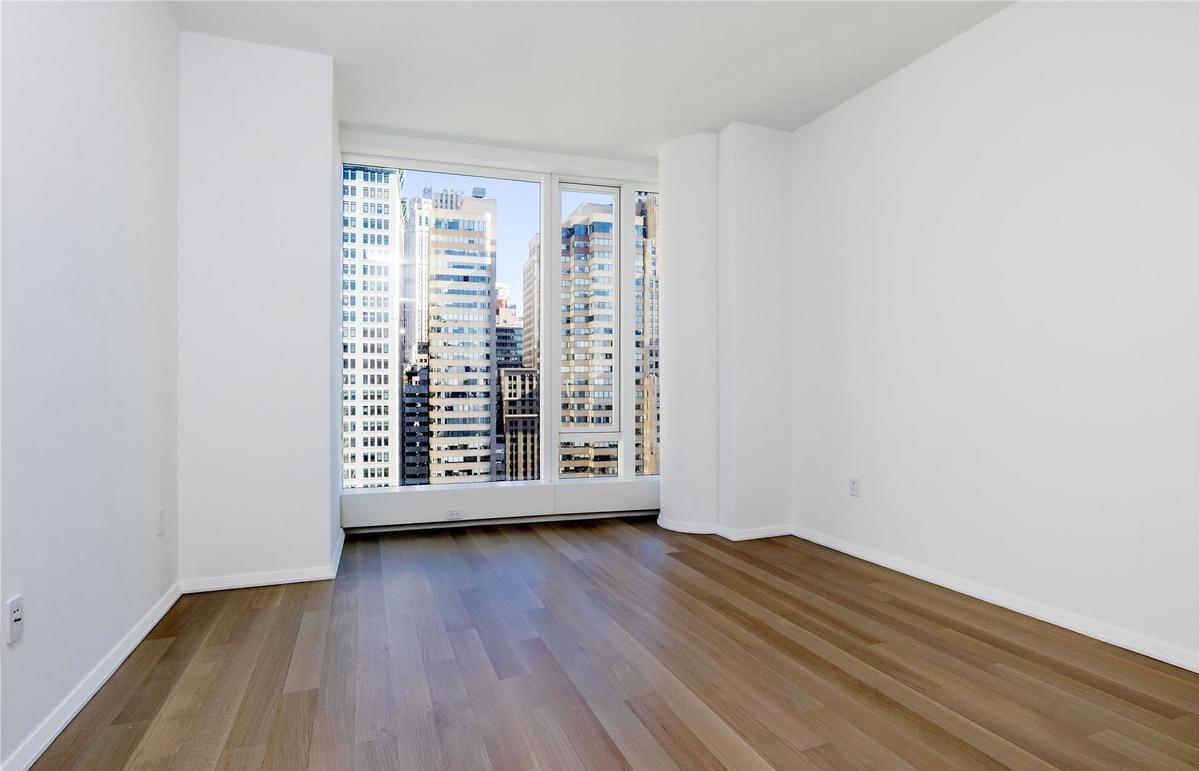 #1 photo, 50 WEST Street, मैनहटन Financial District , NY 10006