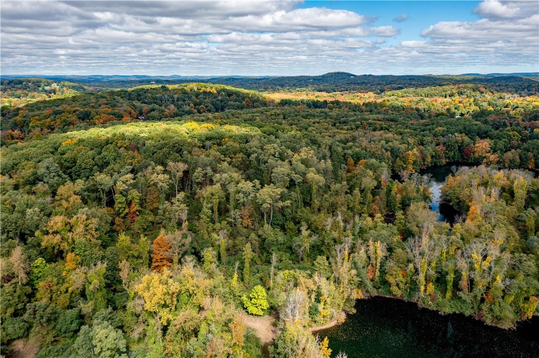 #12 photo, 325-361 Old Post Road, Bedford , NY 10506