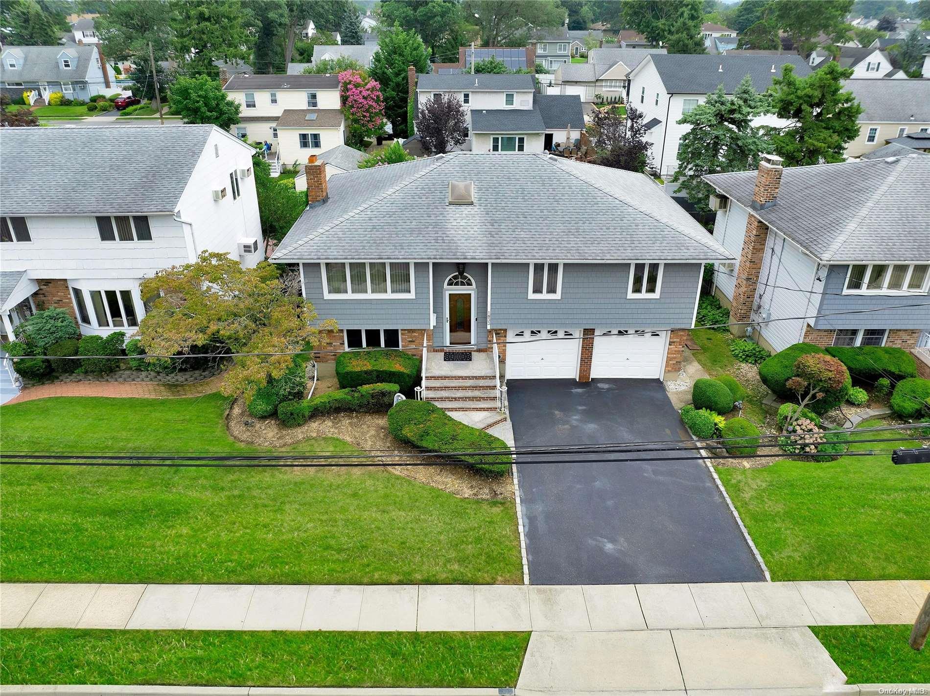 #1 photo, 1833 Jefferson Avenue, ナッソー郡 Bellmore , NY 11710