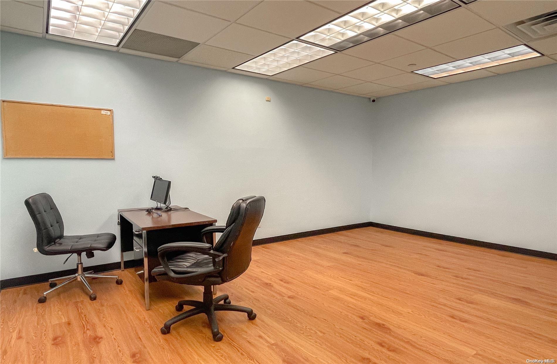 #17 photo, 38-25 Main Street Street, クイーンズ区 Flushing , NY 11354