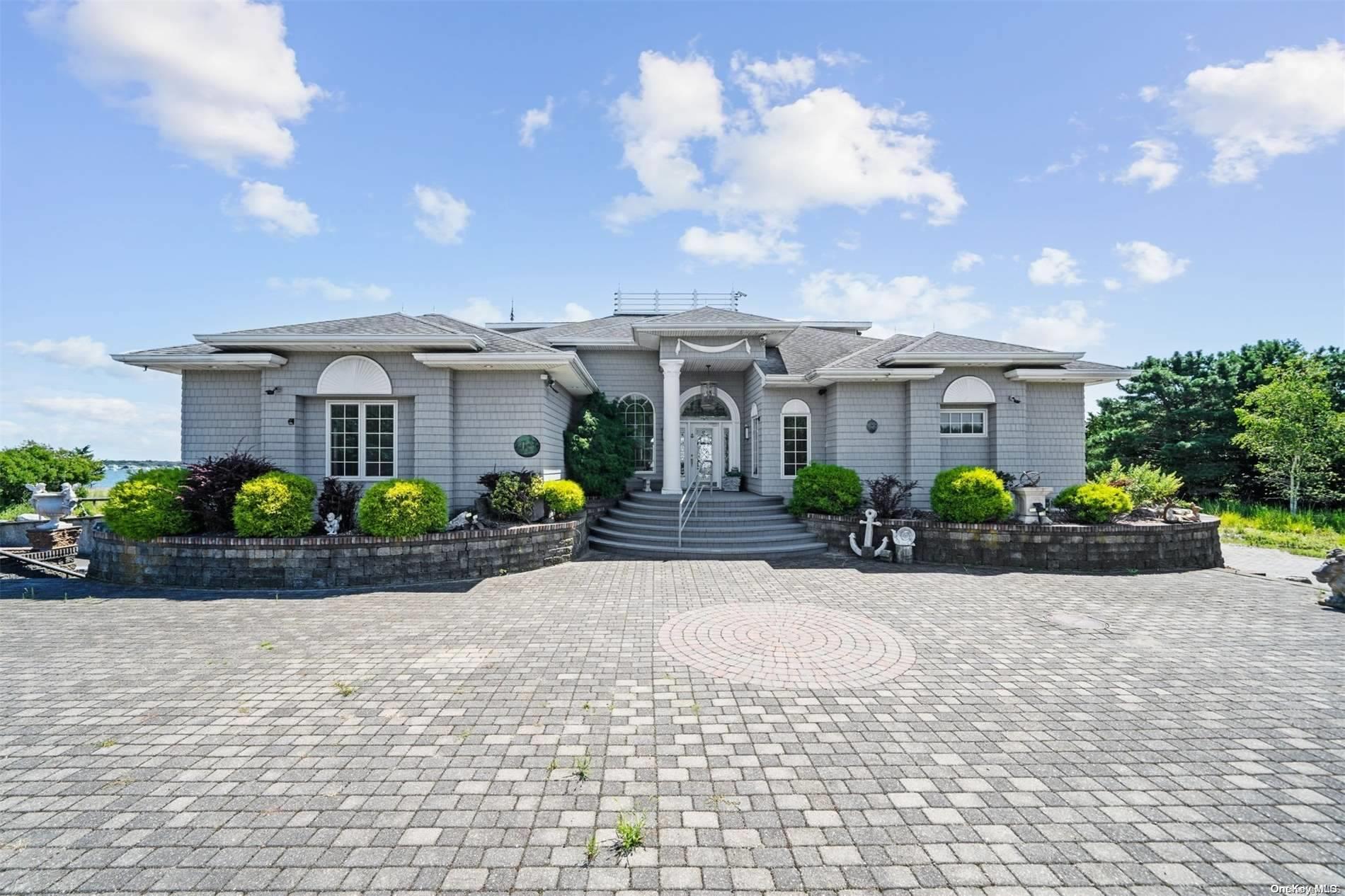 #2 photo, 48 S Old Neck Road, サフォーク郡 Center Moriches , NY 11934