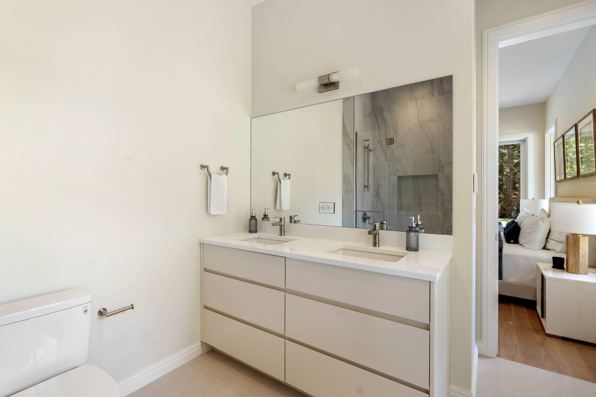 #19 photo, 108 Harbor Watch Ct, サフォーク郡 Sag Harbor , NY 11963