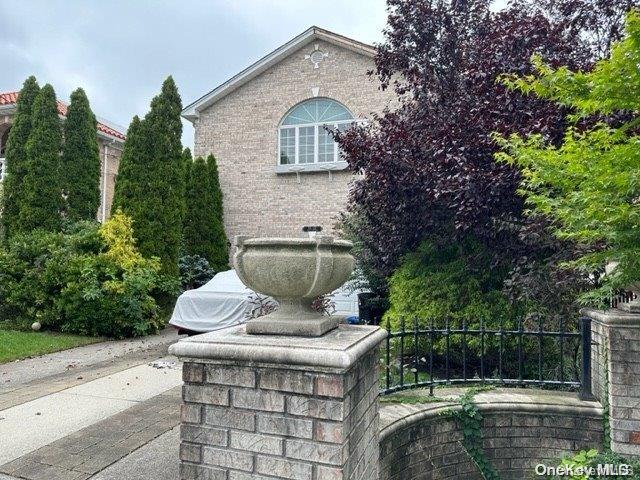 #3 photo, 150-123 Powells Cove Boulevard, Whitestone , NY 11357