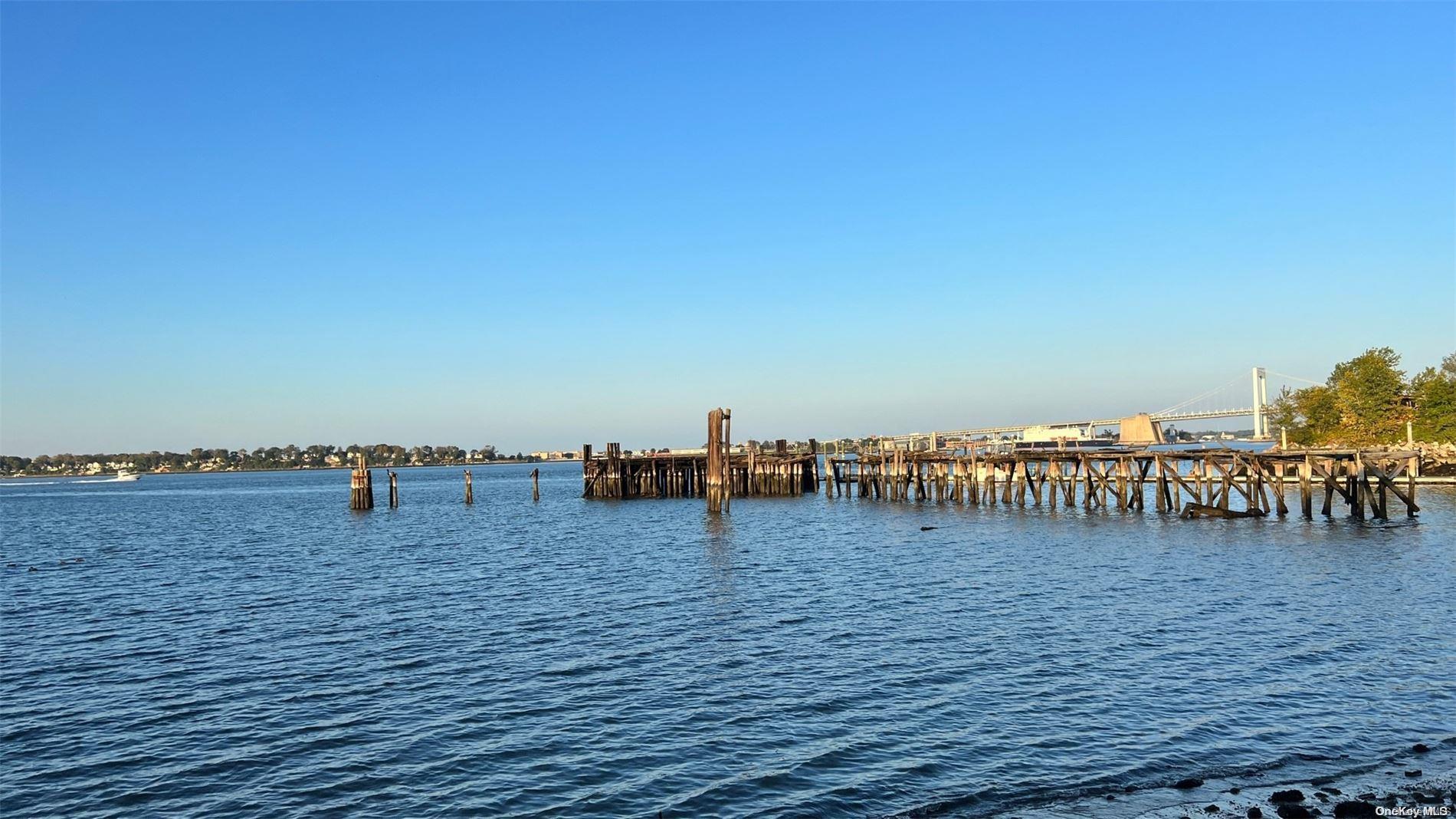 #7 photo, 150-123 Powells Cove Boulevard, Whitestone , NY 11357