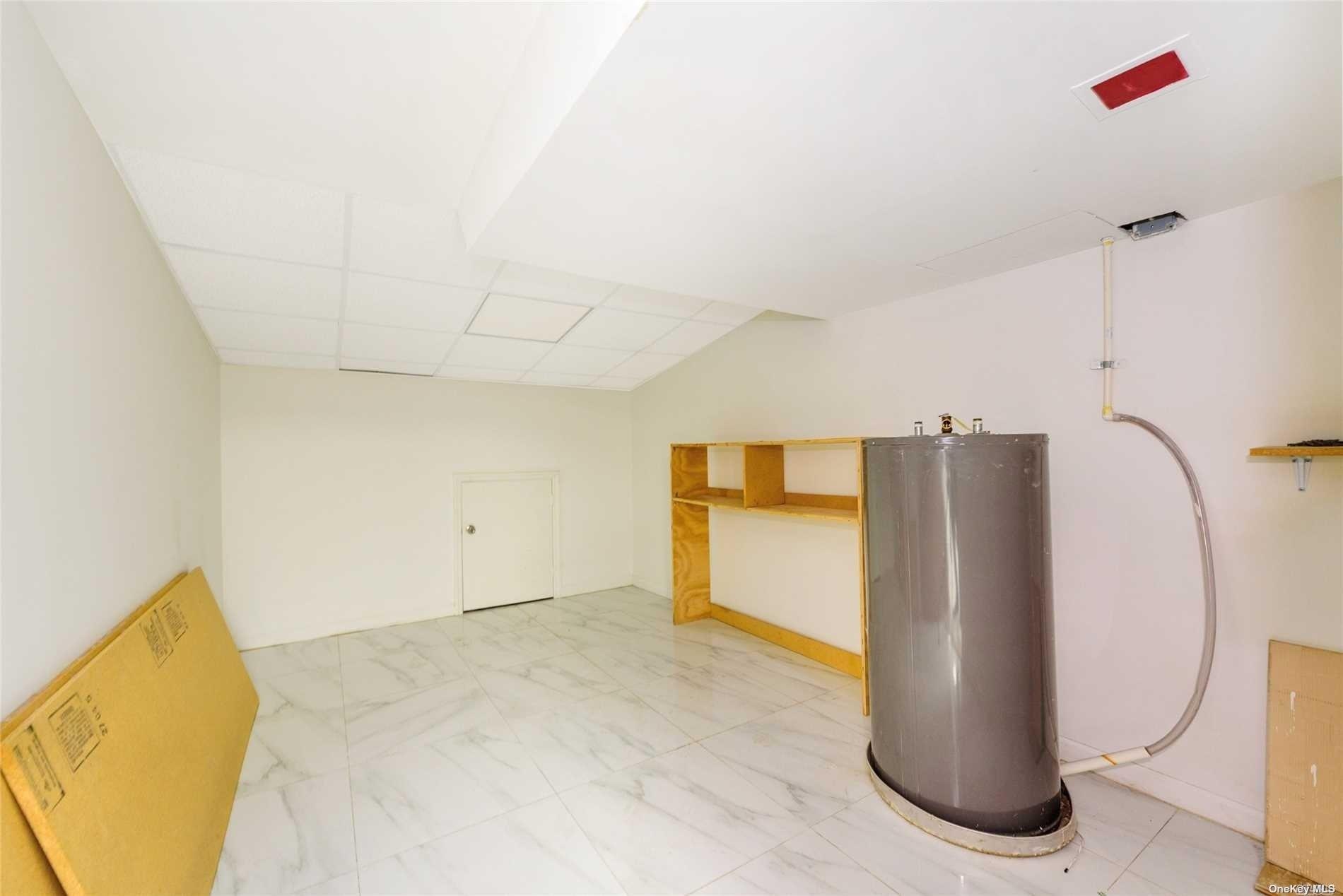 #15 photo, 41-42 College Point Boulevard, クイーンズ区 Flushing , NY 11355