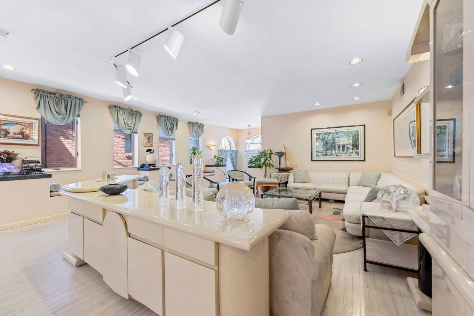 #7 photo, 28 Lancaster Ave, Brooklyn , NY 11223