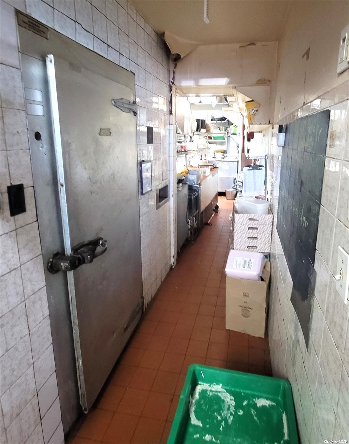 #12 photo, 721 Franklin Avenue, ナッソー郡 Franklin Square , NY 11010