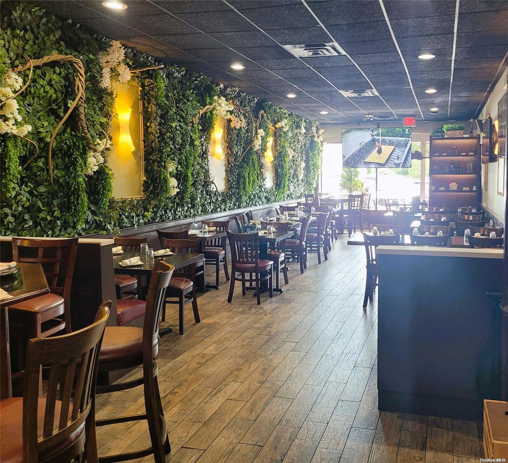 #6 photo, 721 Franklin Avenue, ナッソー郡 Franklin Square , NY 11010