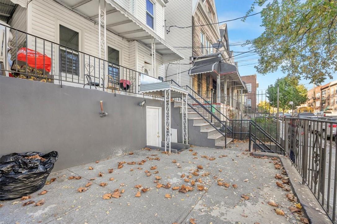 #2 photo, Bronx, ব্রঙ্কস Bronx , NY 10456