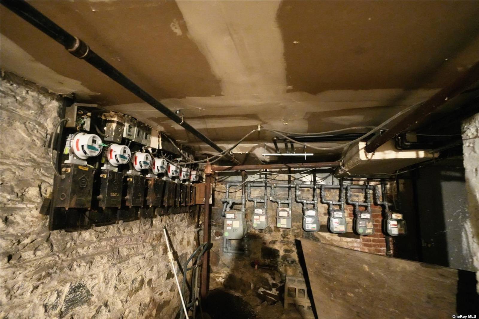 #12 photo, 1440 Dekalb Ave, Bushwick , NY 11237