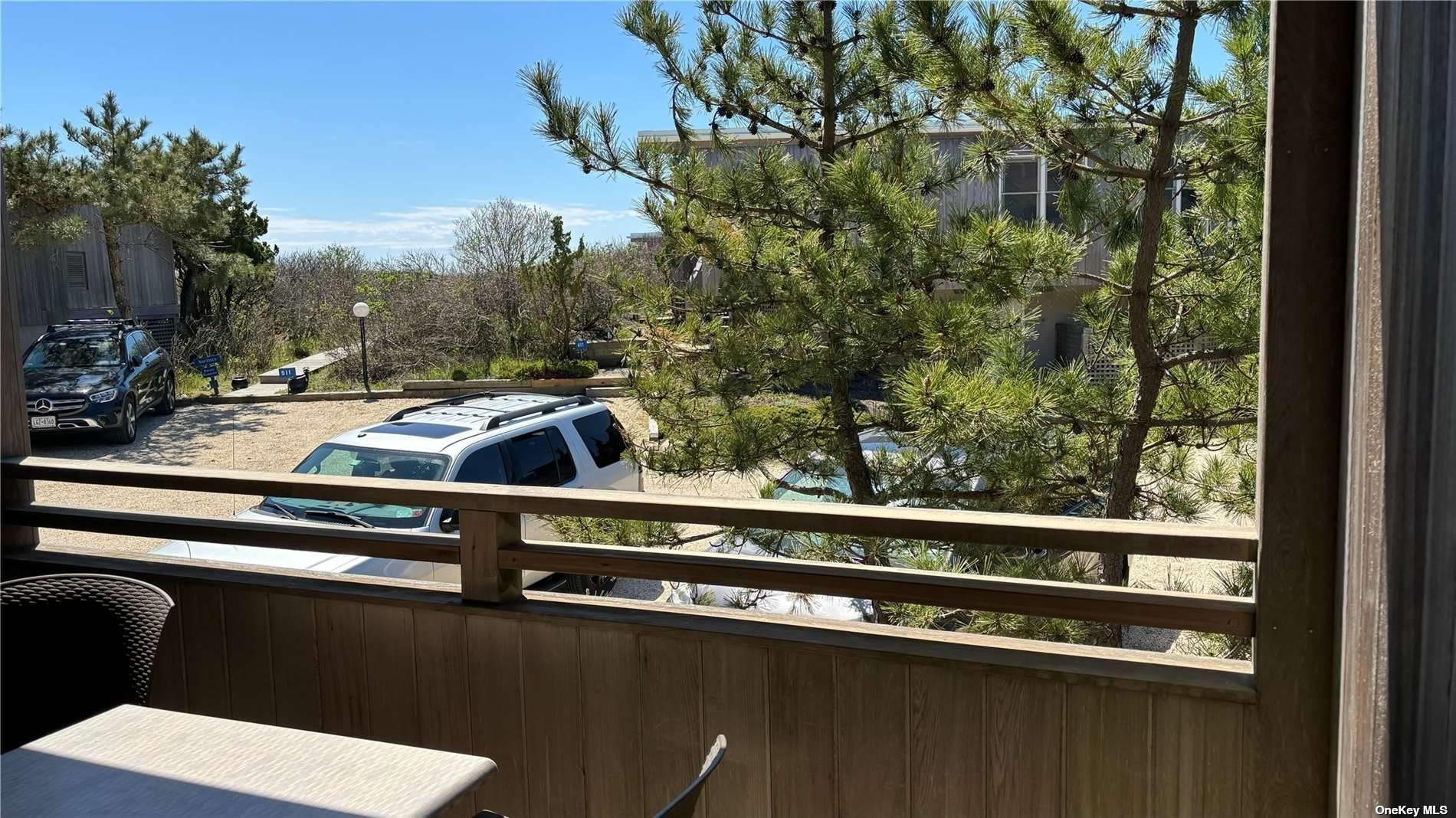 #15 photo, 2004 Montauk Highway, サフォーク郡 Amagansett , NY 11930