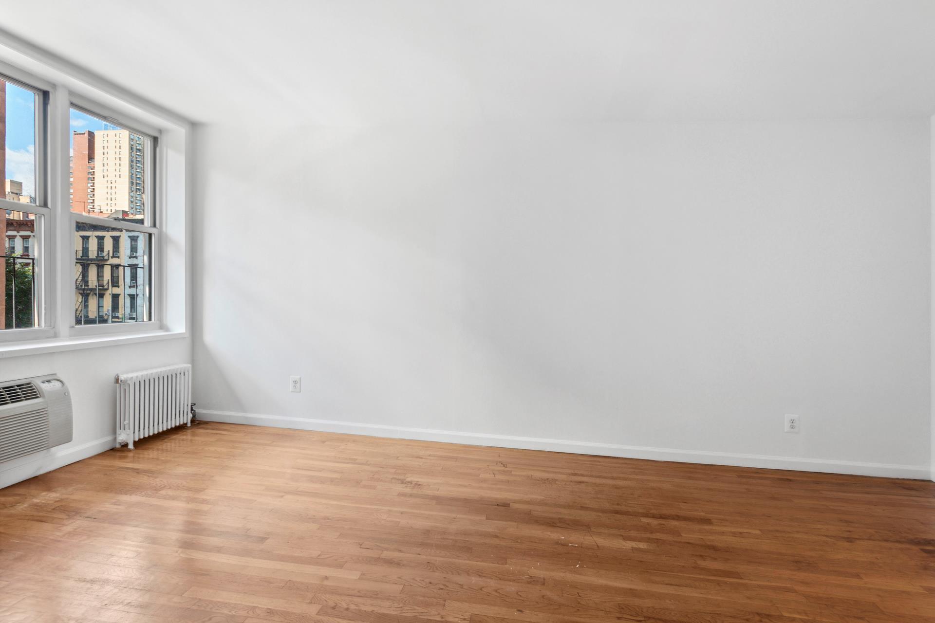 #1 photo, 301 E 84TH Street, Yorkville , NY 10028