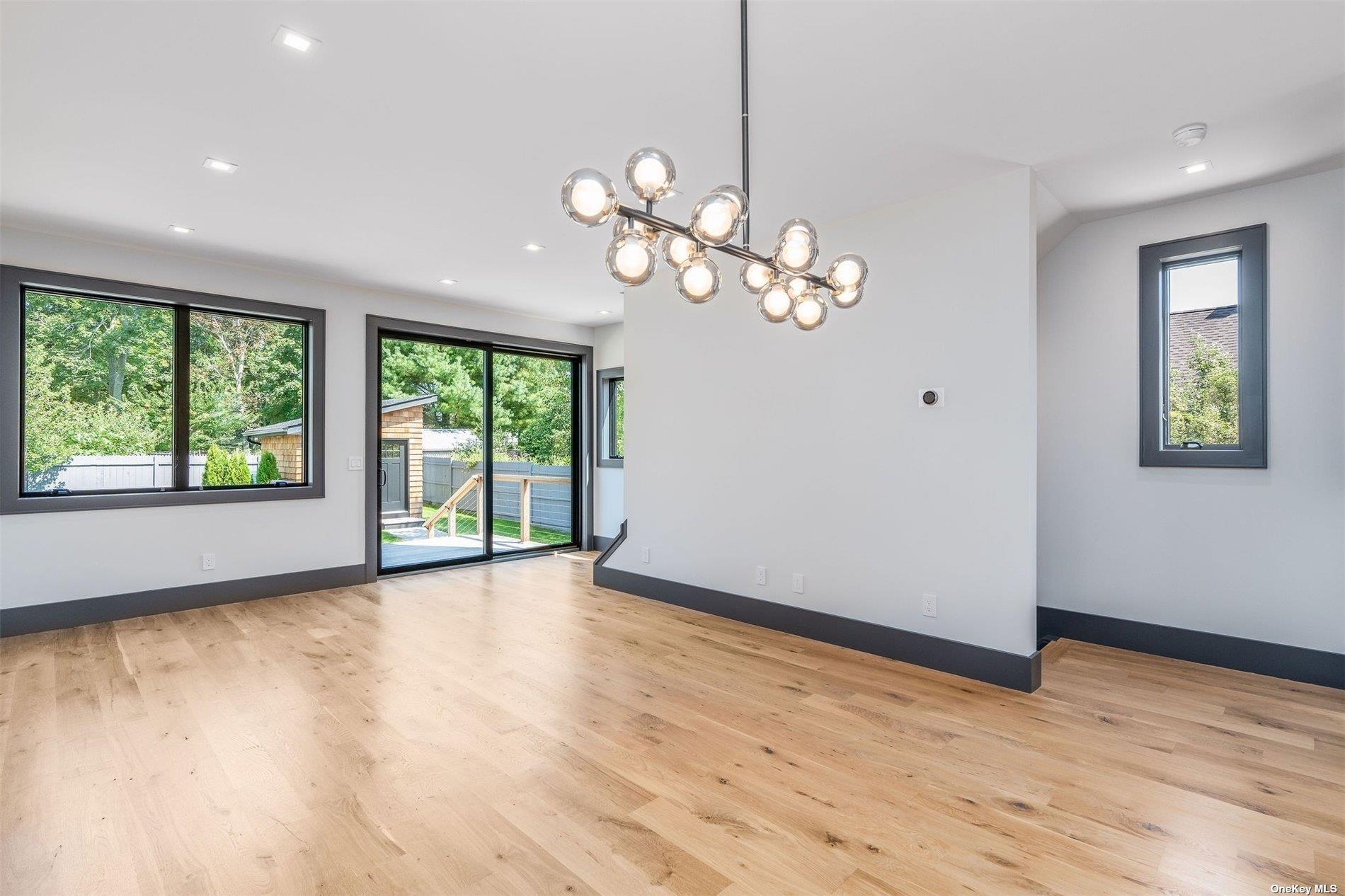 #9 photo, 216 North Street, サフォーク郡 Greenport , NY 11944