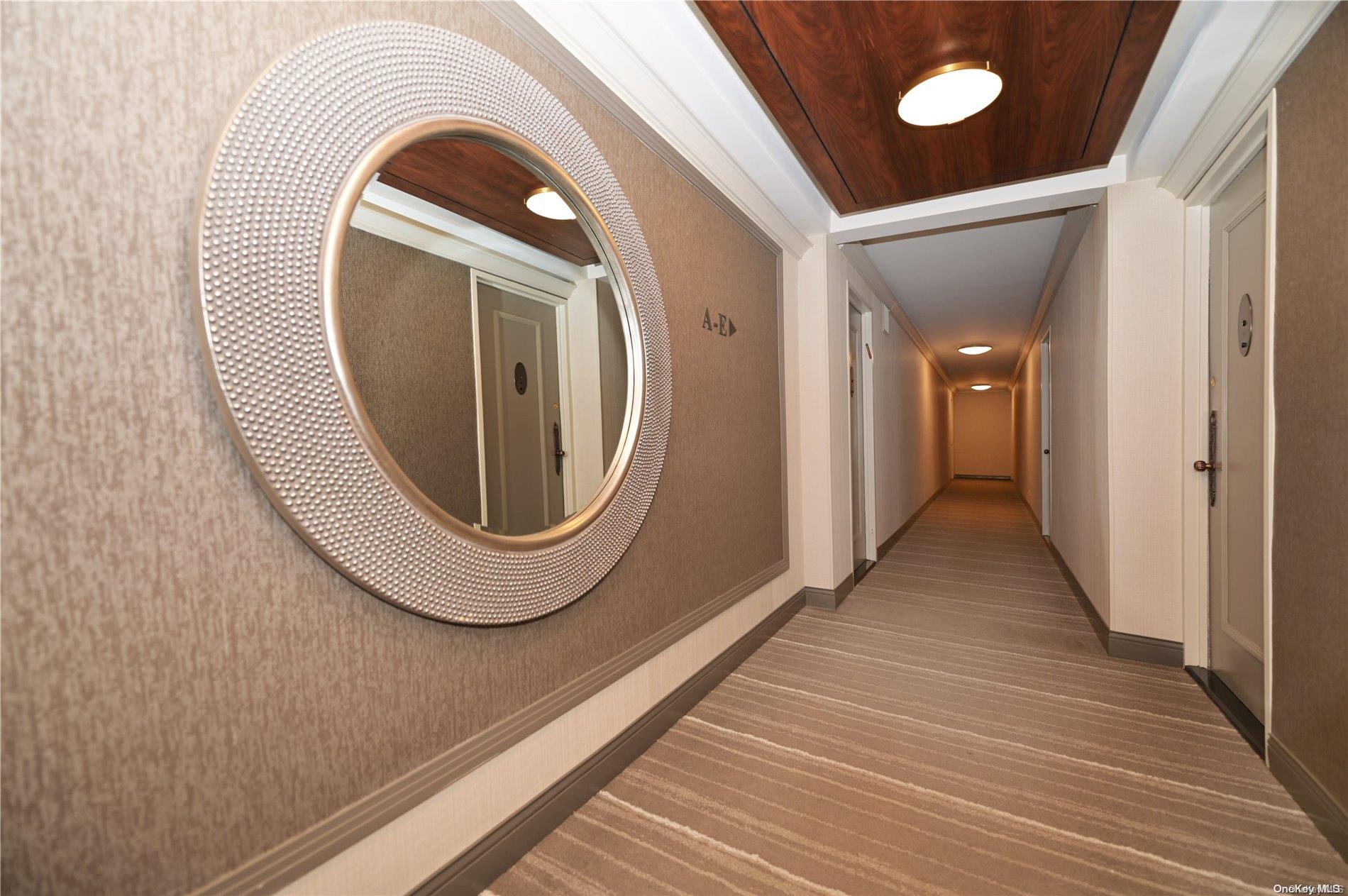 #10 photo, 110-11 Queens Blvd., クイーンズ区 Forest Hills , NY 11375