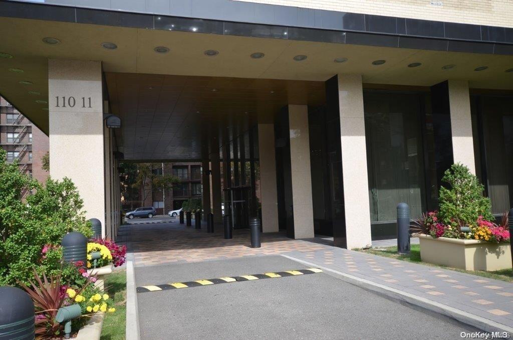 #2 photo, 110-11 Queens Blvd., クイーンズ区 Forest Hills , NY 11375