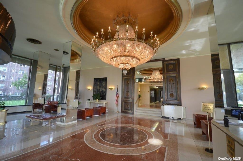 #3 photo, 110-11 Queens Blvd., クイーンズ区 Forest Hills , NY 11375