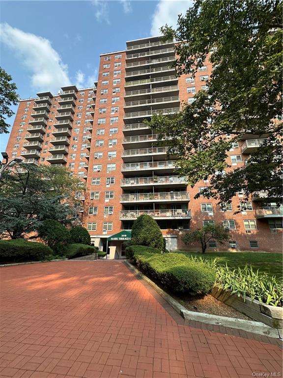 #1 photo, 3410 De Reimer Avenue, برونكس Bronx , NY 10475