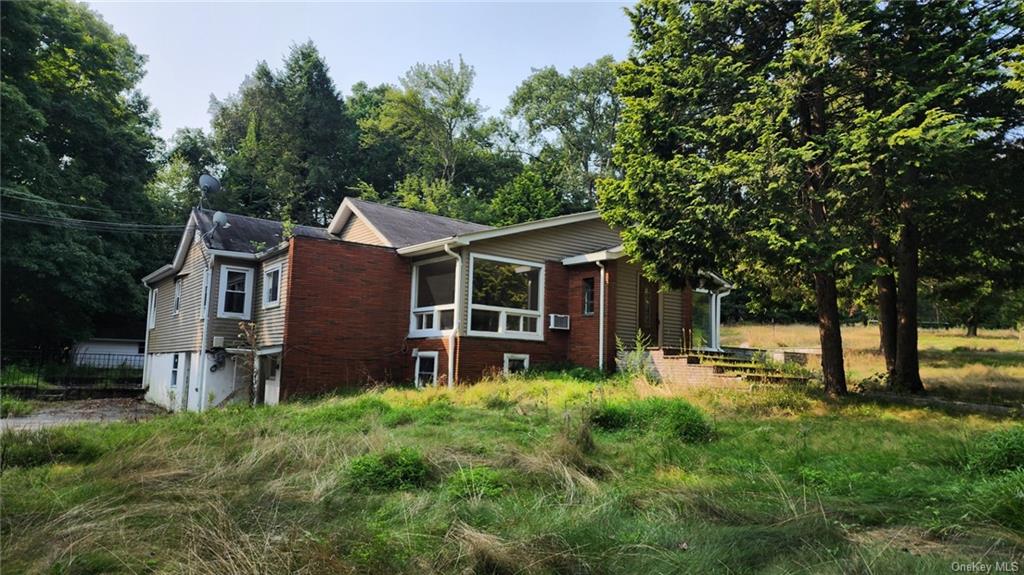 #1 photo, 1577 Tioga Lane, Mohegan Lake , NY 10547