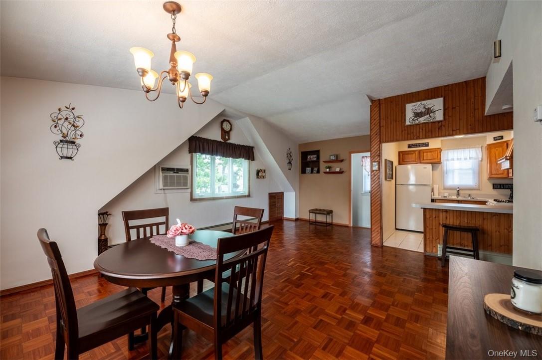 #11 photo, 200 Ingraham Lane, New Hyde Park , NY 11040