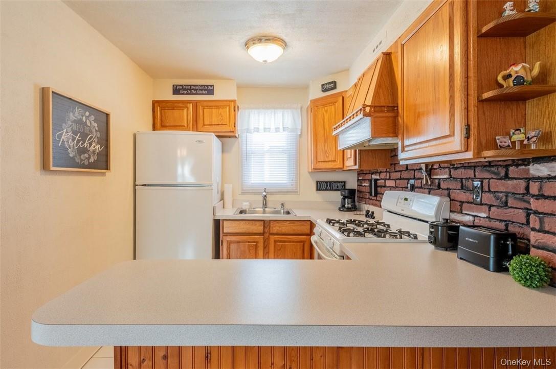 #14 photo, 200 Ingraham Lane, New Hyde Park , NY 11040