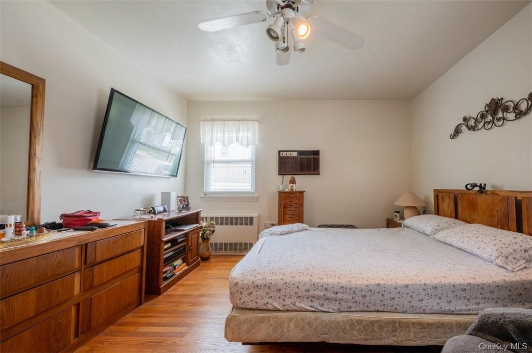 #17 photo, 200 Ingraham Lane, New Hyde Park , NY 11040