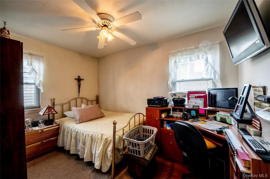 #19 photo, 200 Ingraham Lane, New Hyde Park , NY 11040