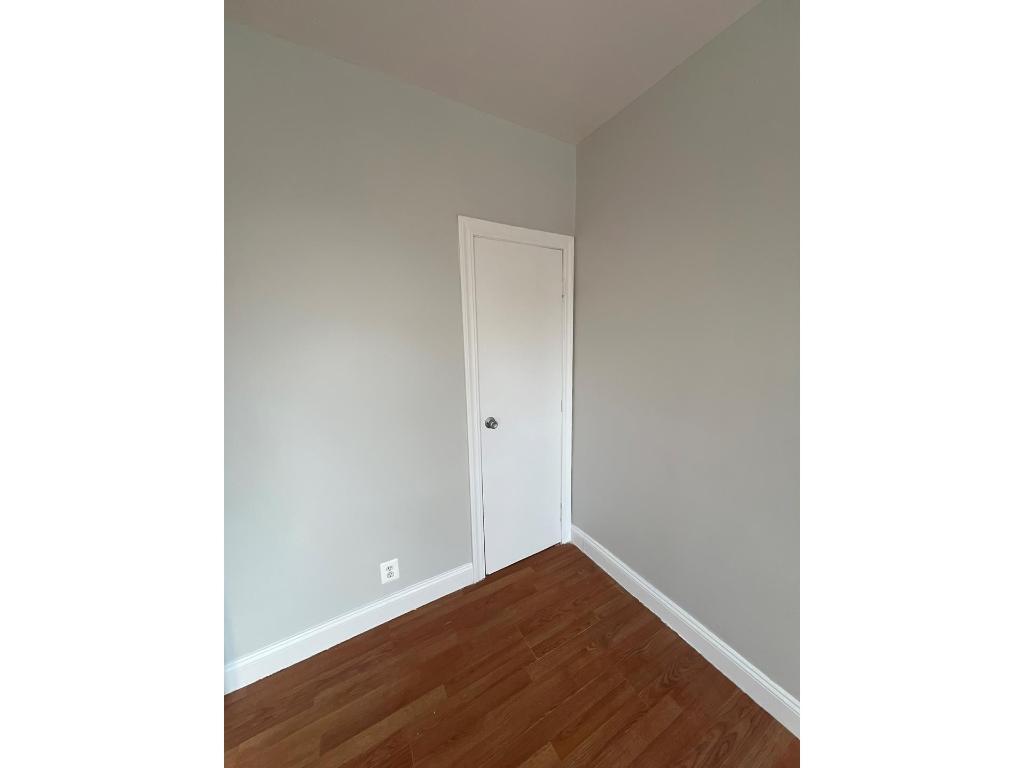 #4 photo, 2408 CAMBRELENG Avenue, ブロンクス区 Belmont , NY 10458