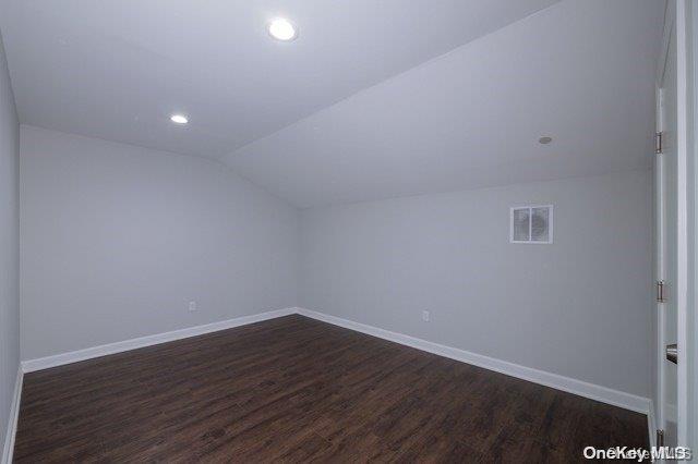 #6 photo, 300 Sutton Court, サフォーク郡 Mount Sinai , NY 11766