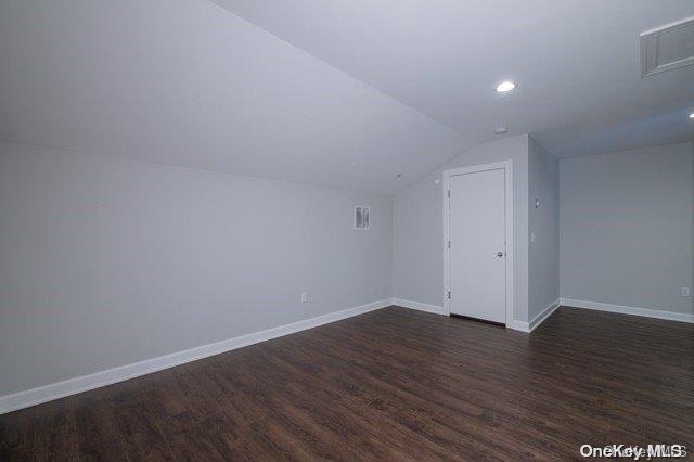 #7 photo, 300 Sutton Court, サフォーク郡 Mount Sinai , NY 11766