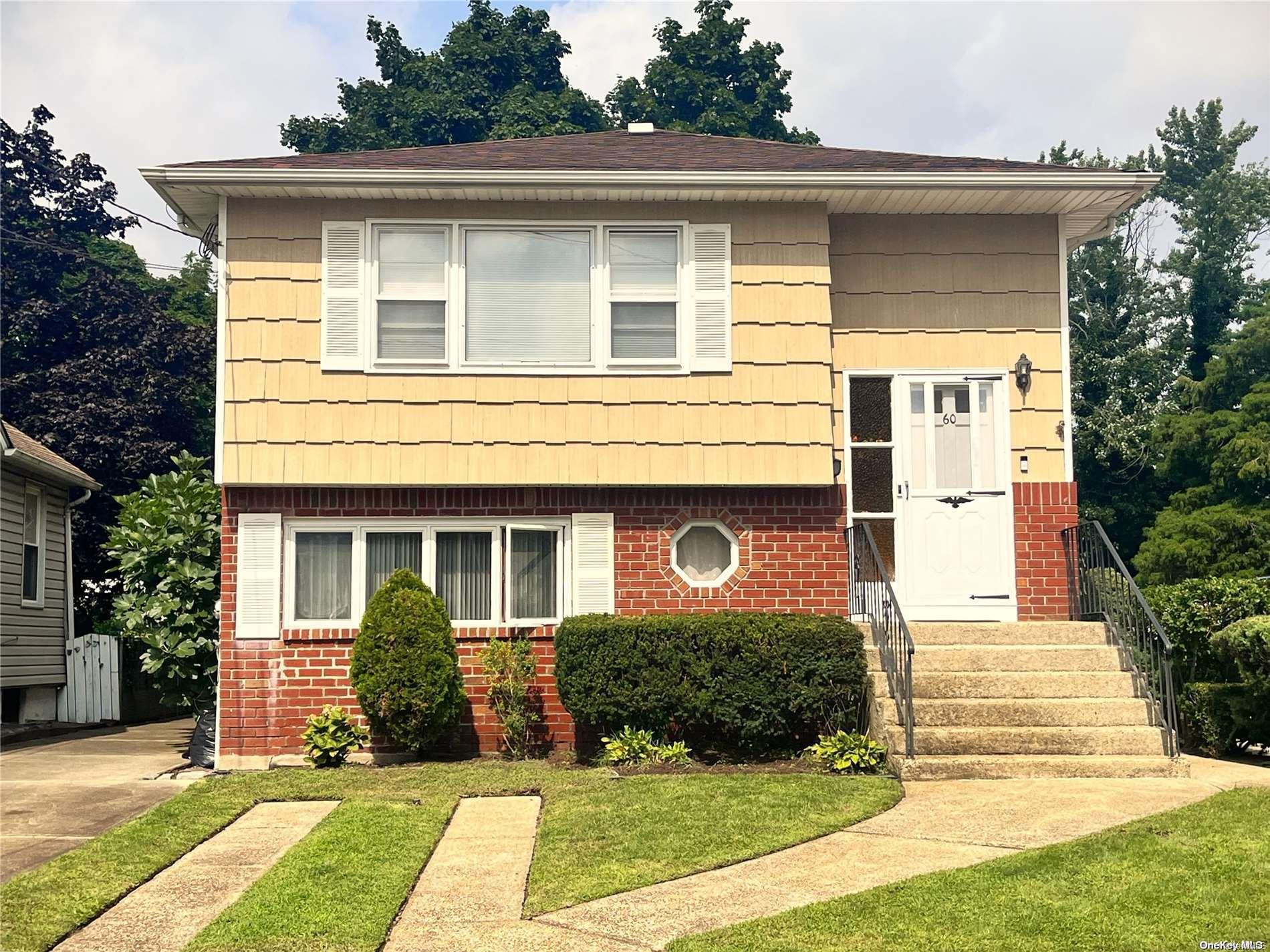 #1 photo, 60 Ballard Avenue, ناسو Valley Stream , NY 11580