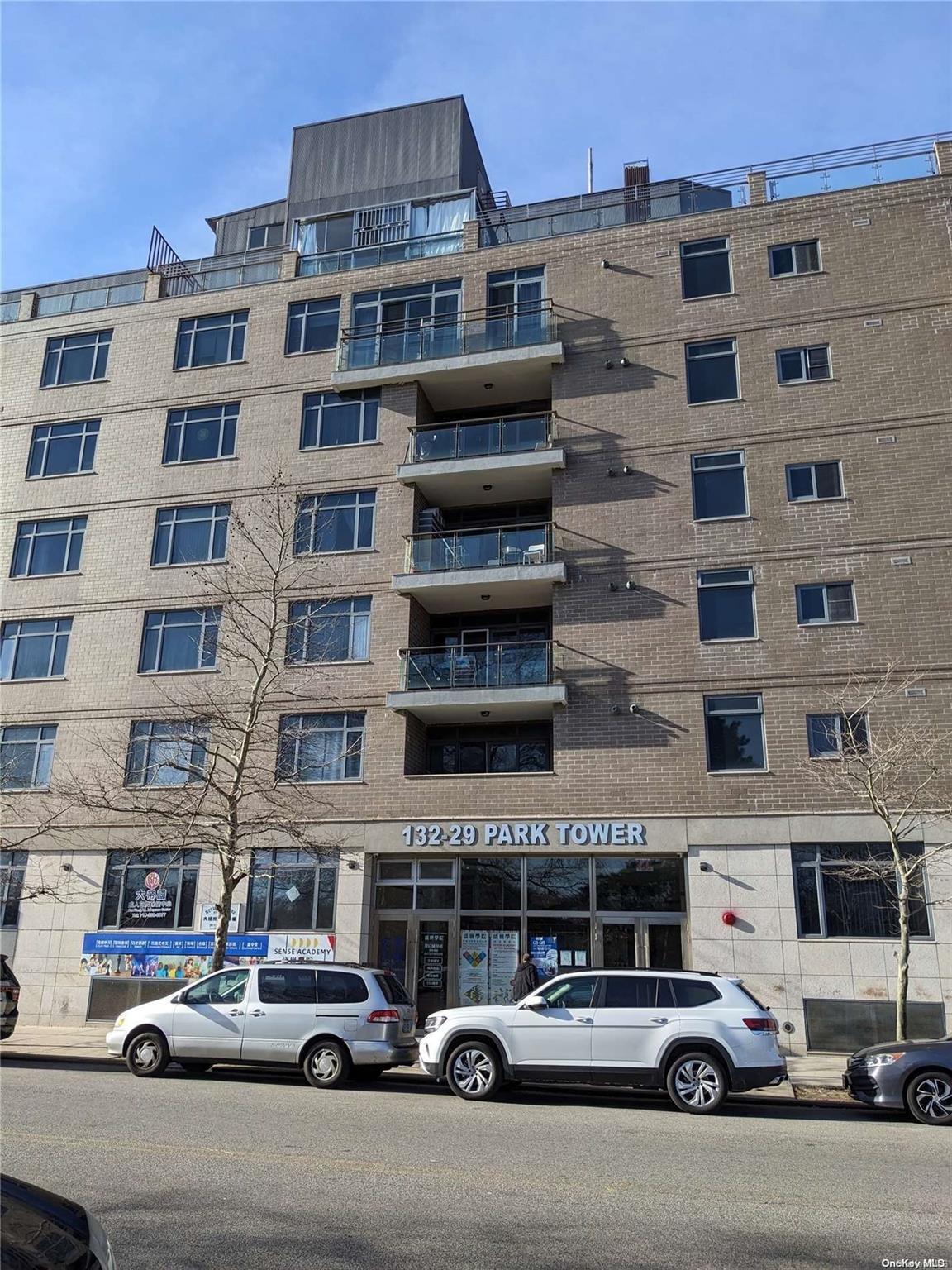 #1 photo, 132-29 Blossom Avenue, 法拉盛 Flushing , NY 11355