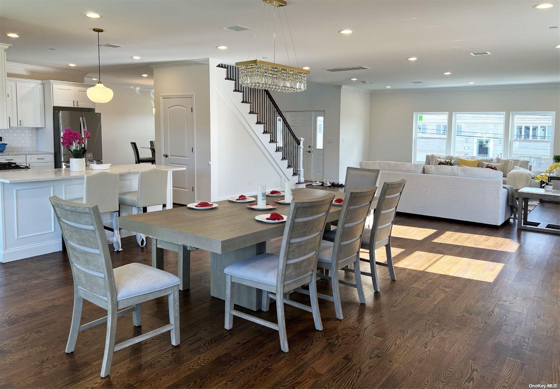 #11 photo, 3651 Marinor Street, Seaford , NY 11783